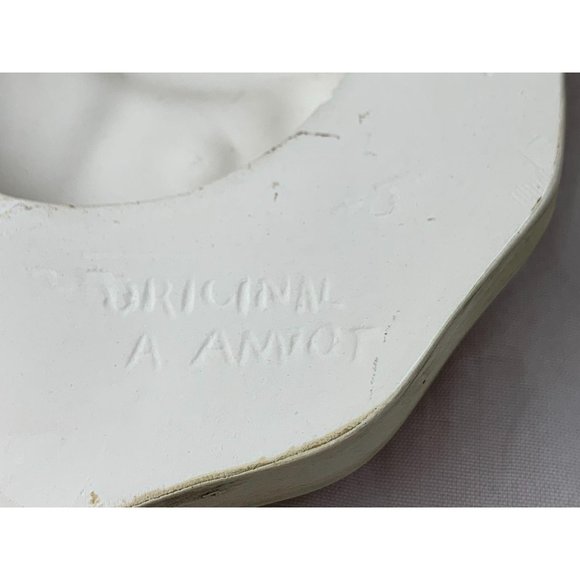 Pair Vintage Ceramic Wall Hangings - Little Girls - Picture 9 of 11